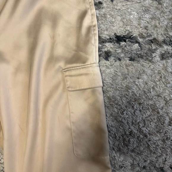 Cache Satin Wide Leg Cargo Pants - Cream - Picture 8 of 11